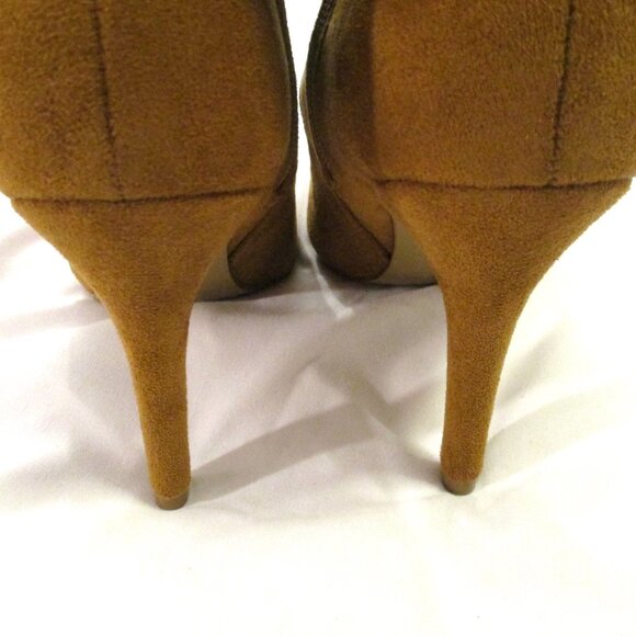 JOURNEE COLLECTION HIGH ANKLE BOOTIES – NWT 7.5 - Picture 8 of 15